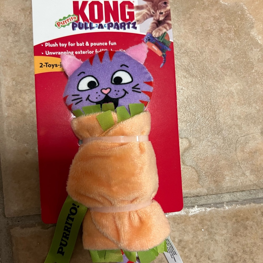 New cats toys and treats value $80 - Picture 5 of 11